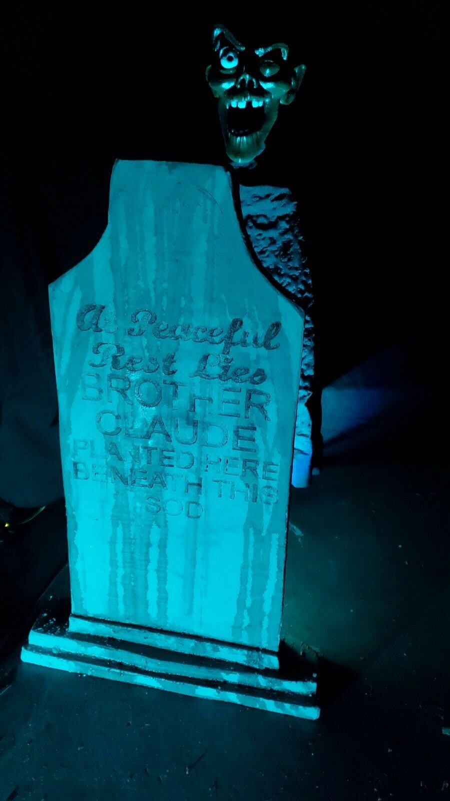 ANIMATRONIC POP UP Ghost #1!